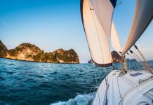 השכרת סירה באילת: חוויה בלתי נשכחת בשייט ביאכטה