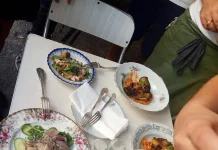 חוויית אוכל בלתי נשכחת בחיפה: סיורים קולינריים ברחבי העיר